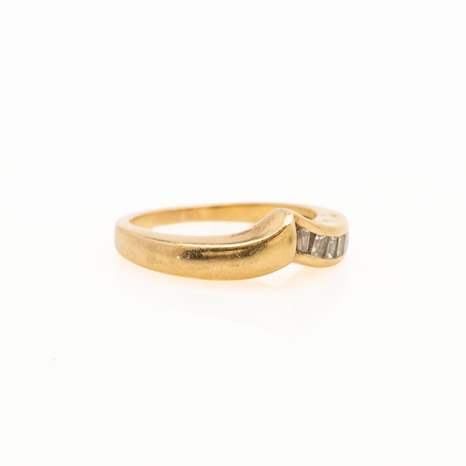 Ring, 14K gold with diamonds, Willy Wiemann.