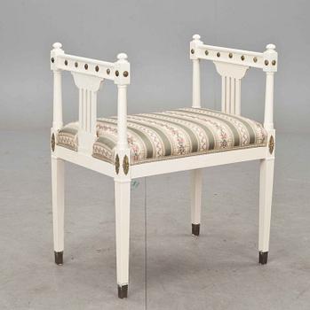 SALONGSGRUPP, 6 delar, gustaviansk stil, 1900-tal.