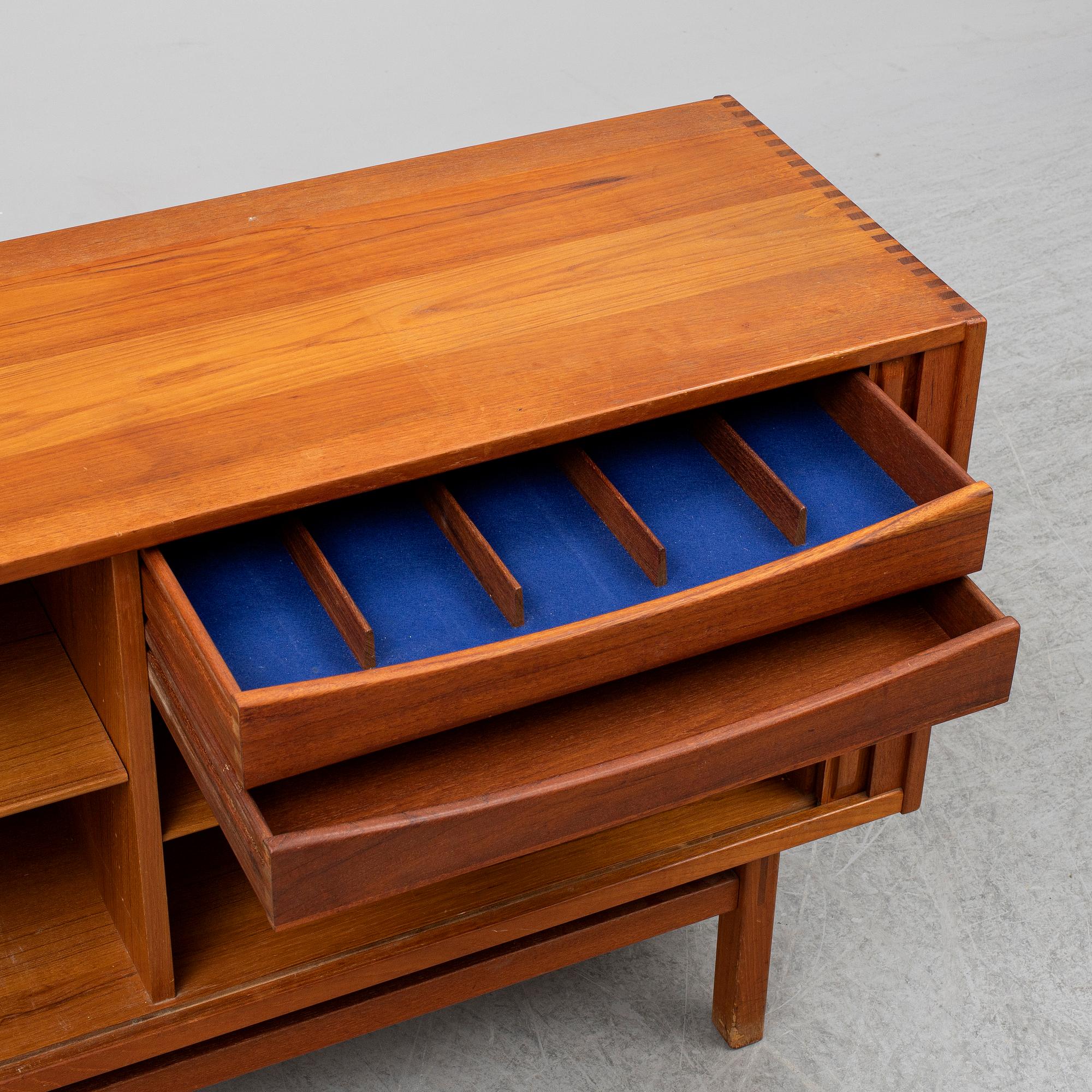 NILS JONSSON, teak veenered sideboard, 1960's.