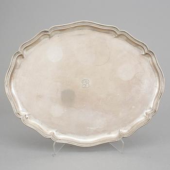 SERVERINGSFAT, silver, Tyskland, 1900-talets första hälft. Vikt ca 1298 gram.