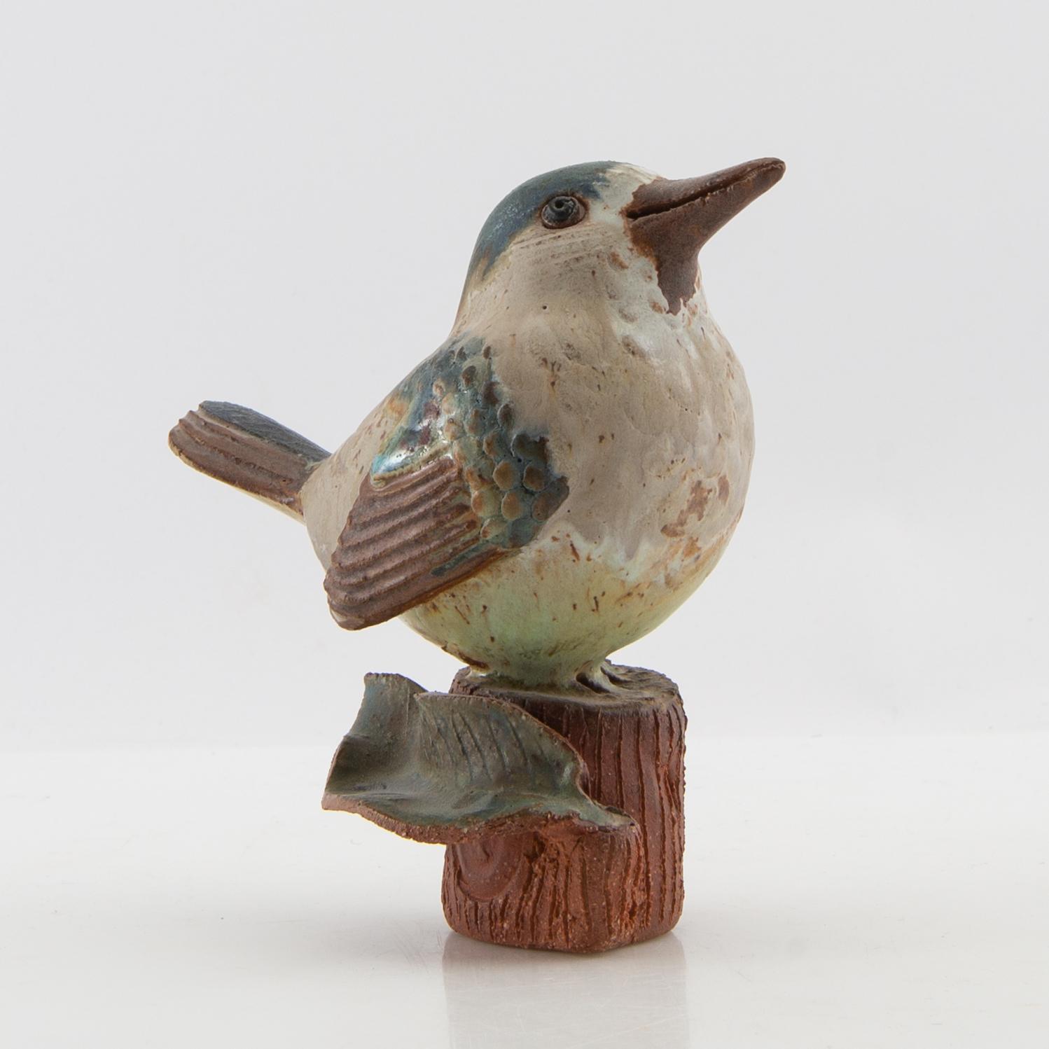 Tyra Lundgren, Sculpture Bird on Stump.
