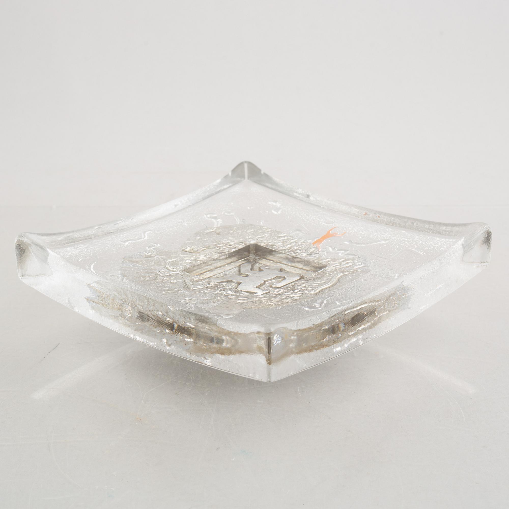 Bertil Vallien, a glass dish, not signed.