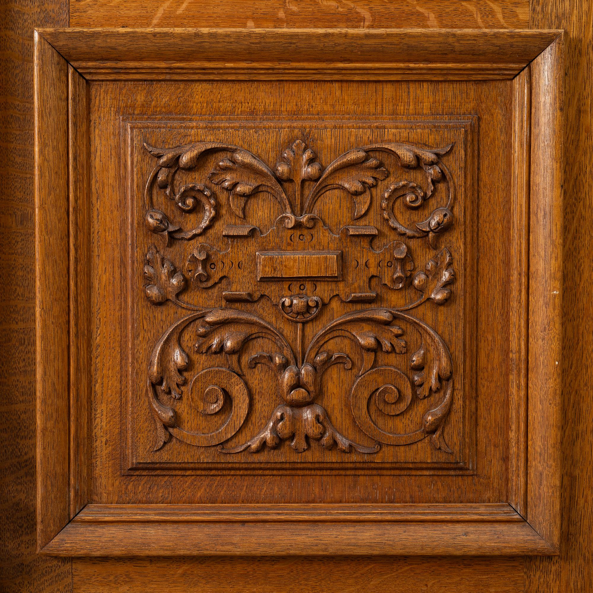 Display cabinet, late 19th century.