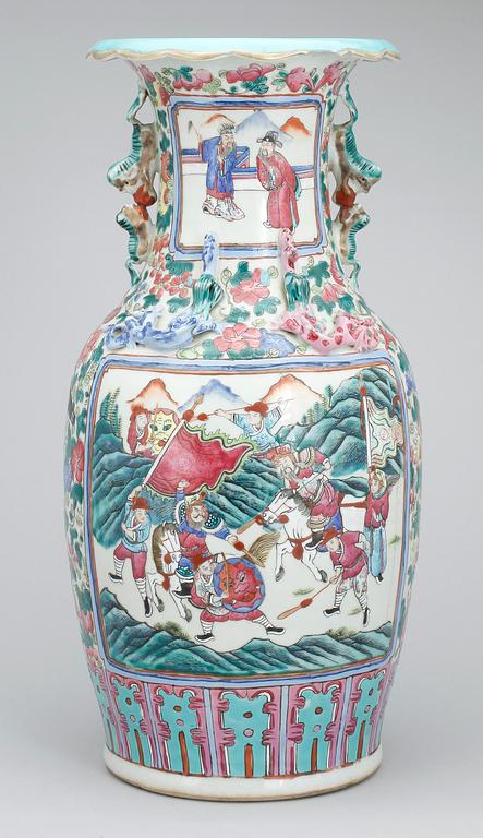 VAS, porslin, Kina 1800-tal.