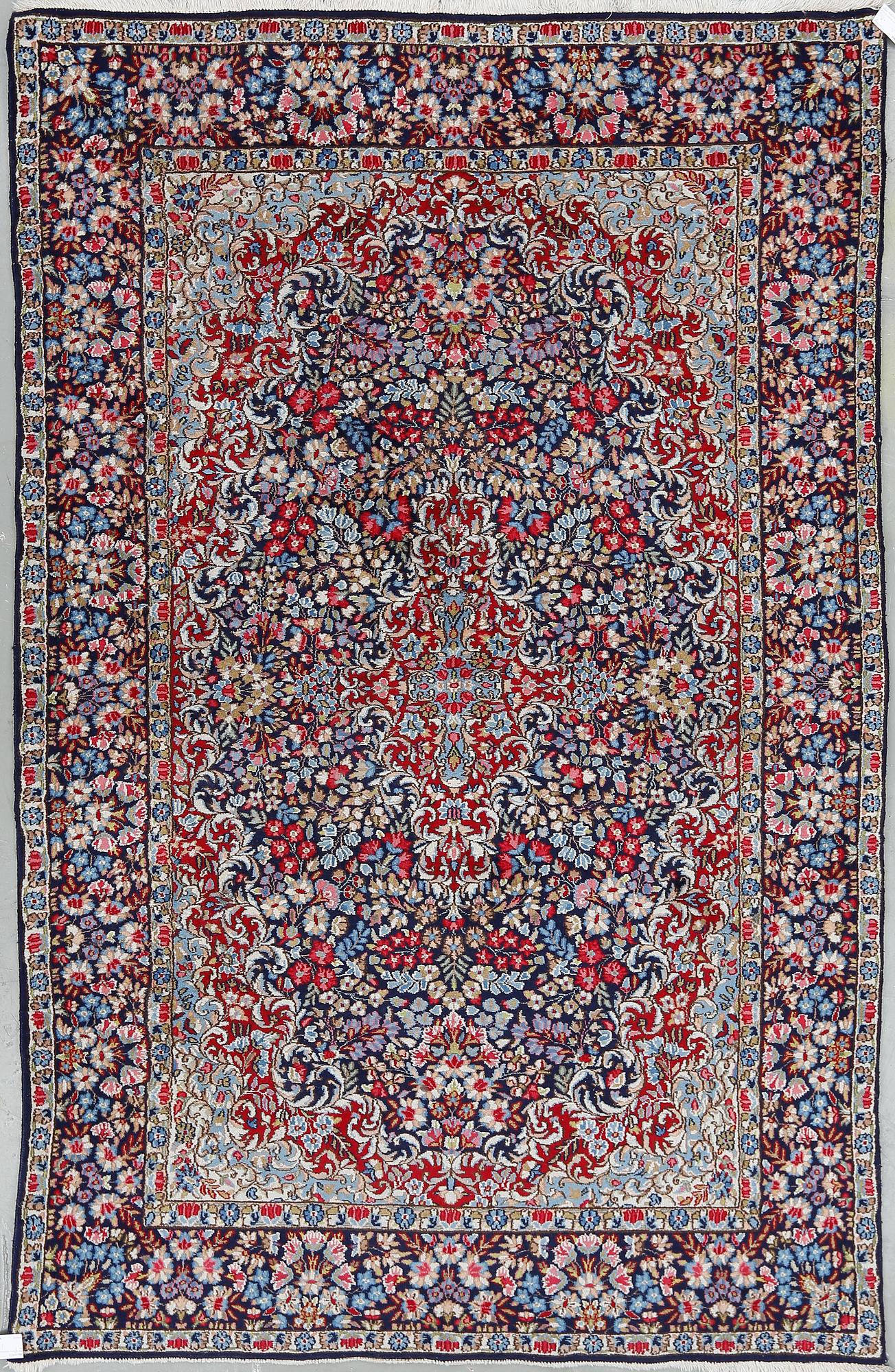 MATTA, Isfahan. Ca 272x174 cm.