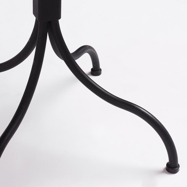 Jonas Bohlin, an 'Ekvator' dining table, Jonas Bohlin Design AB, Stockholm, post 1997.