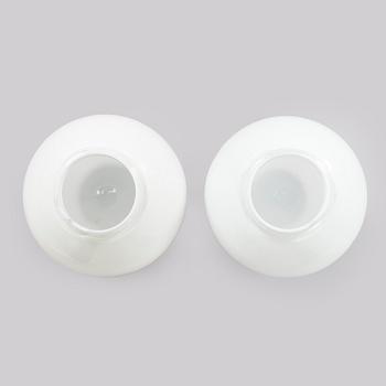 Paavo Tynell, a pair of 1930s wall light, model 2602 Taito, 1930s.