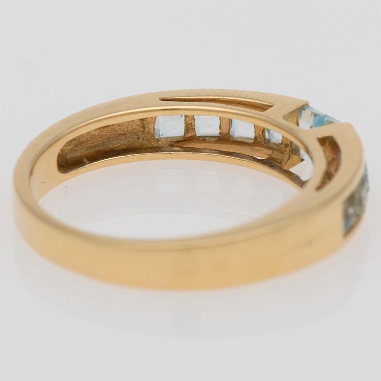 RING, fasettslipade topaser, 14K guld.