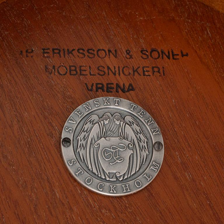 Josef Frank, soffbord, modell 2139, Firma Svenskt Tenn, efter 1985.