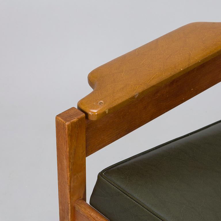 Yrjö Kukkapuro, a leather 'Tip-Top' armchair for Moderno 1956-1959.