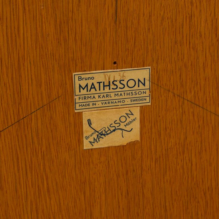 BRUNO MATHSSON, soffbord, "Annika", Firma Karl Mathsson, Värnamo, 1940/50-tal.