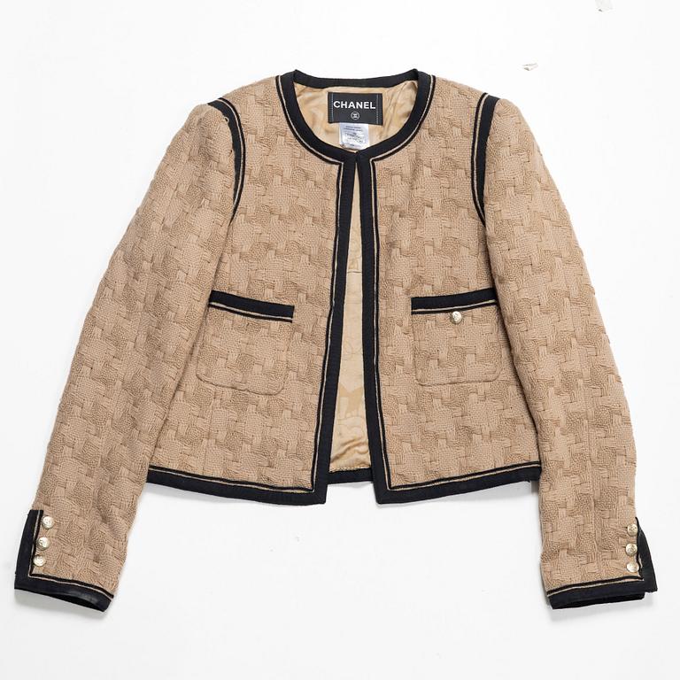 Chanel, jacket, French size 42.