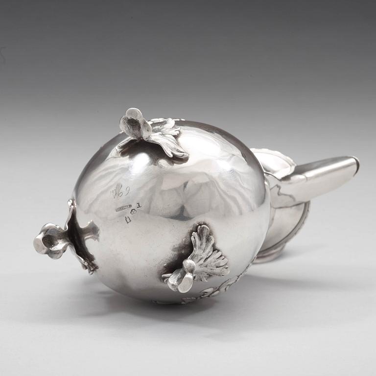 A Swedish 18th century silver coffee-pot, mark of Pehr Zethelius, Stockholm 1777.