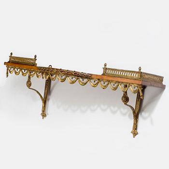 VÄGGHYLLA, gustaviansk stil , 1900-talets första hälft.