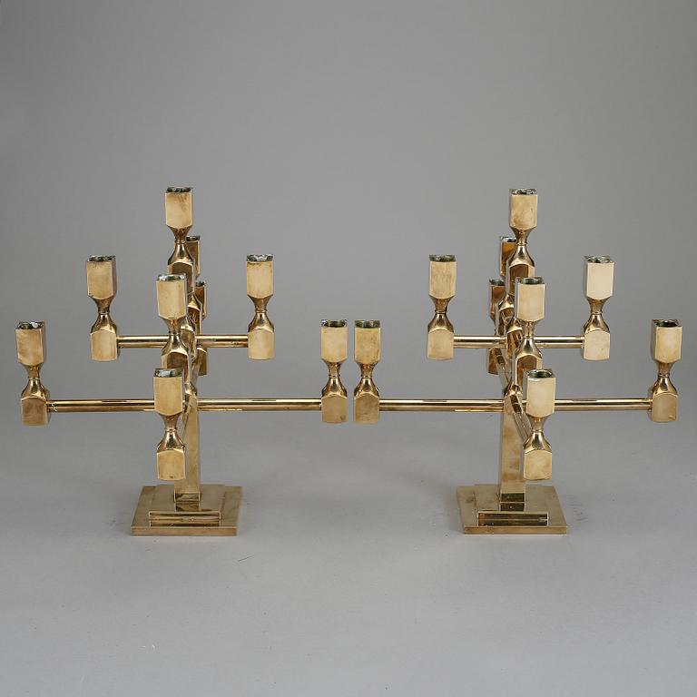 KANDELABRAR, ett par, mässing, Gusum, 1900-tal.