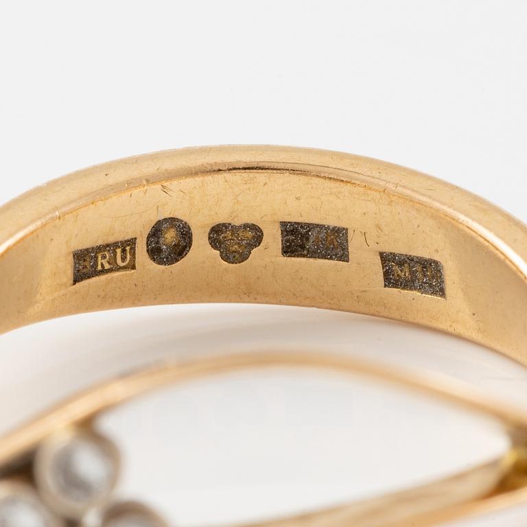 Jan Brunk, ring, 18K gold with brilliant-cut diamonds.