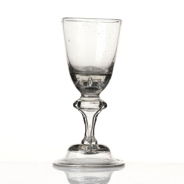Vinglas, tre stycken, 1700-tal.