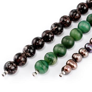 COLLIER, 3 st, odlade pärlor, malakit samt sten, Ole Lynggaard, Danmark.