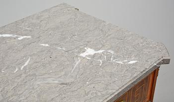 BYRÅ, gustaviansk stil, 1900-tal.