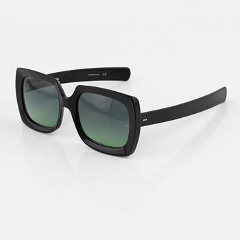 Oliver Goldsmith, solglasögon, "Fuz".