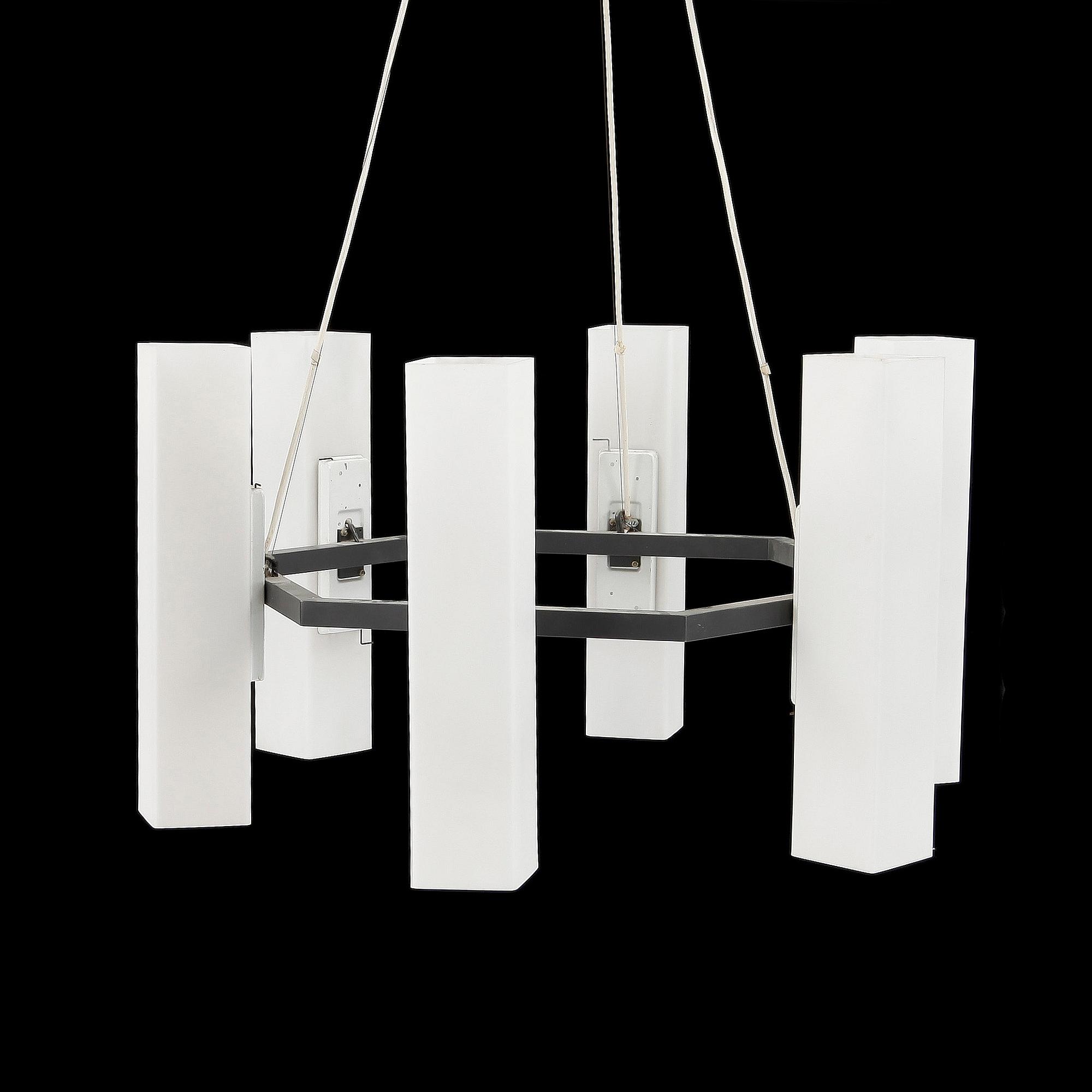 TAKLAMPA, möjl Luxus, 1960-tal. H 49(125).