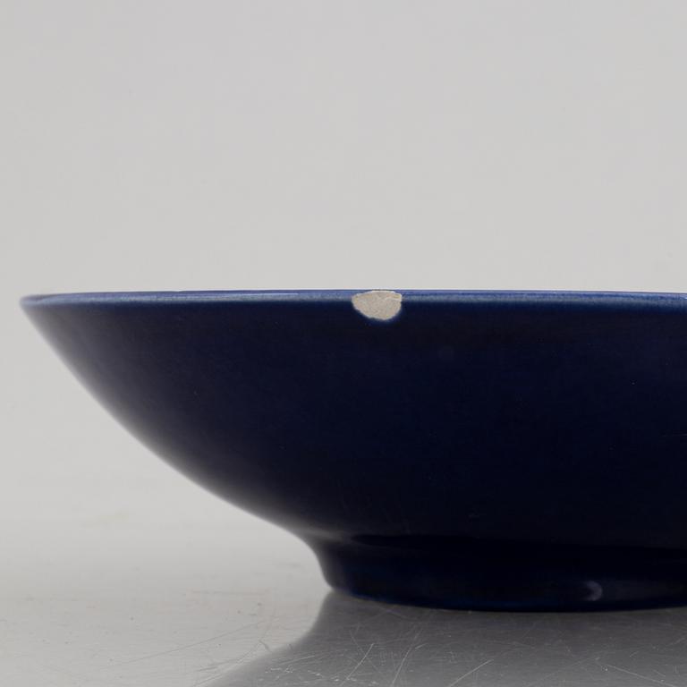 Hertha Bengtson, 27 'Blå Eld' service pieces, Rörstrand.