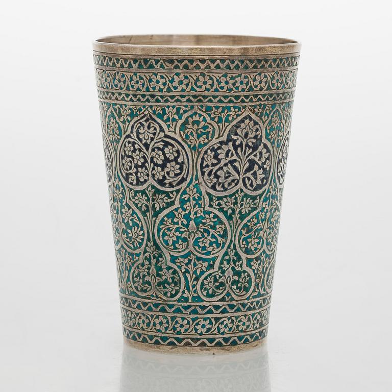 Bägare, silver och emalj, Indien sannolikt kring 1900.