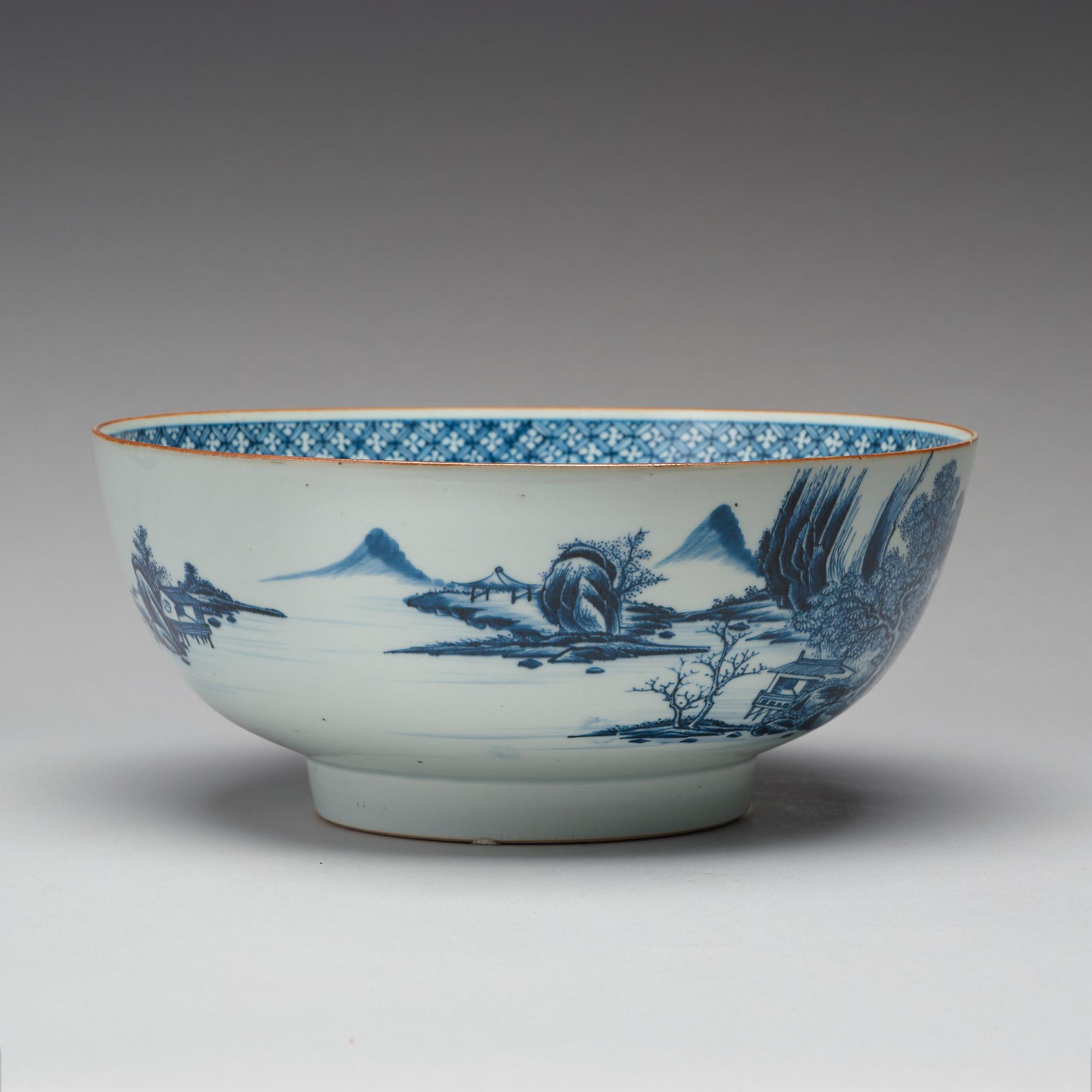BÅLSKÅL, porslin. Qingdynastin, Qianlong (1736-95).