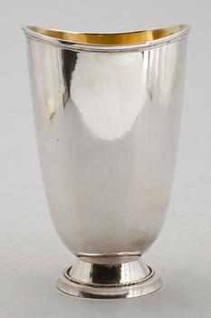 VAS, silver, GAB, Stockholm, 1948. Vikt ca 498 g.