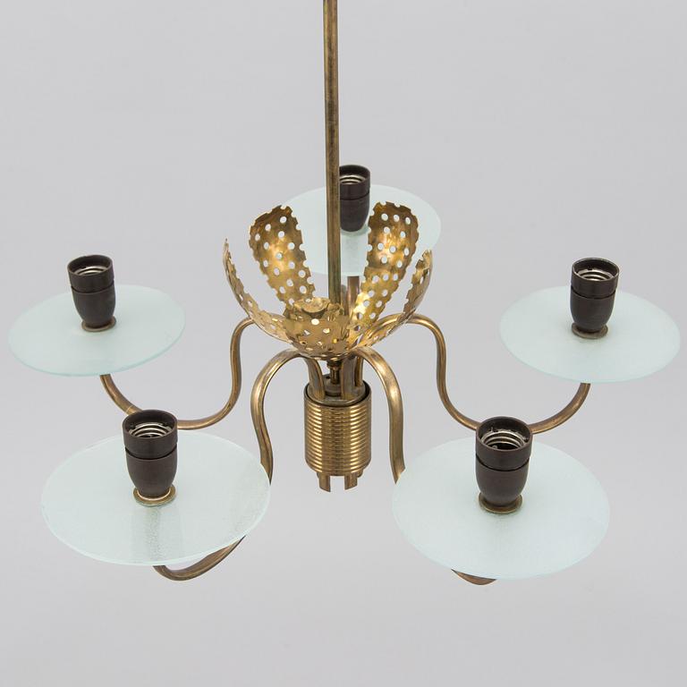 Paavo Tynell, A '9030' chandelier for Taito. Made to order 1950.