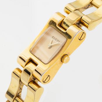 Gucci, armbandsur, 17 x 18,5 (28,5) mm.