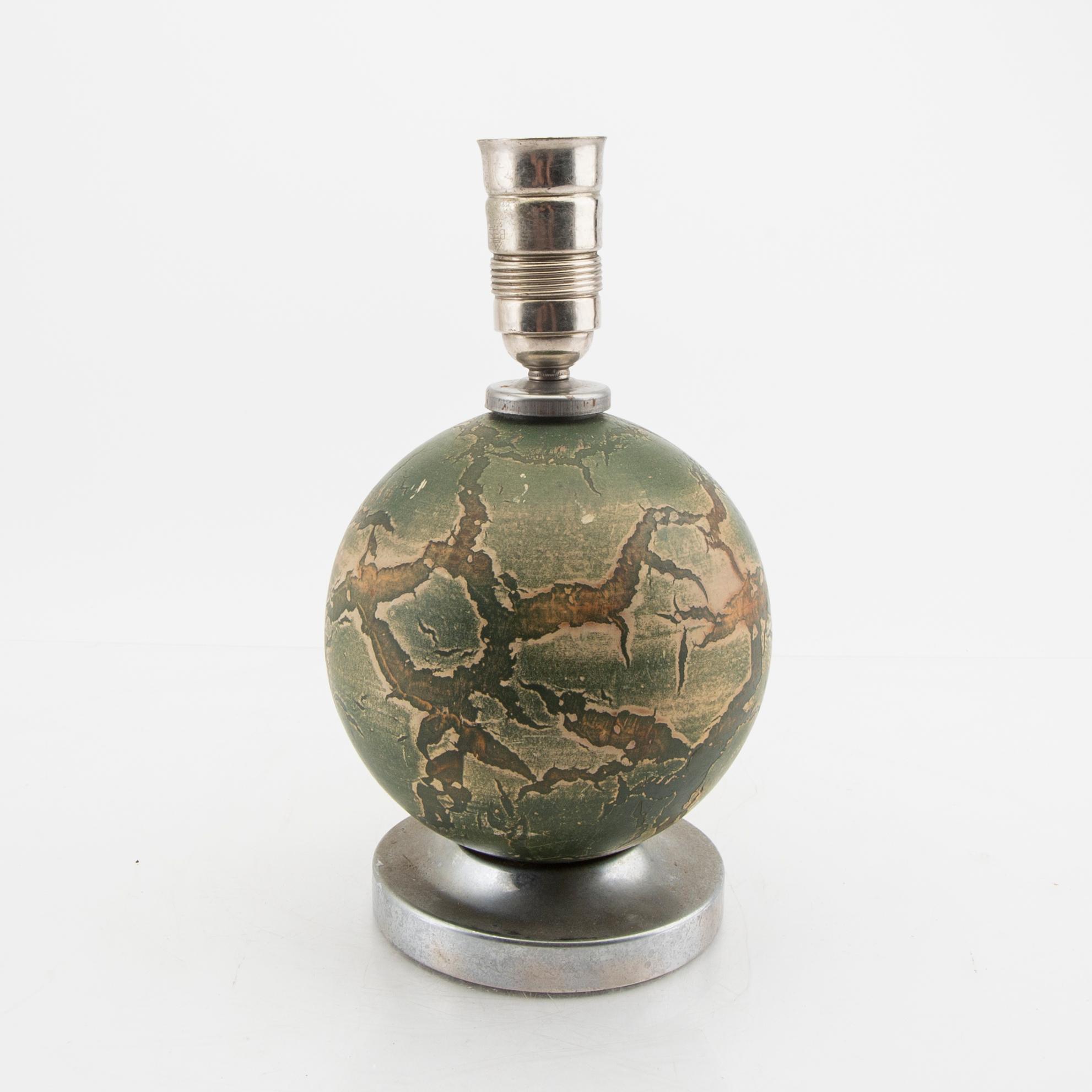 A 1930/40s table lamp.