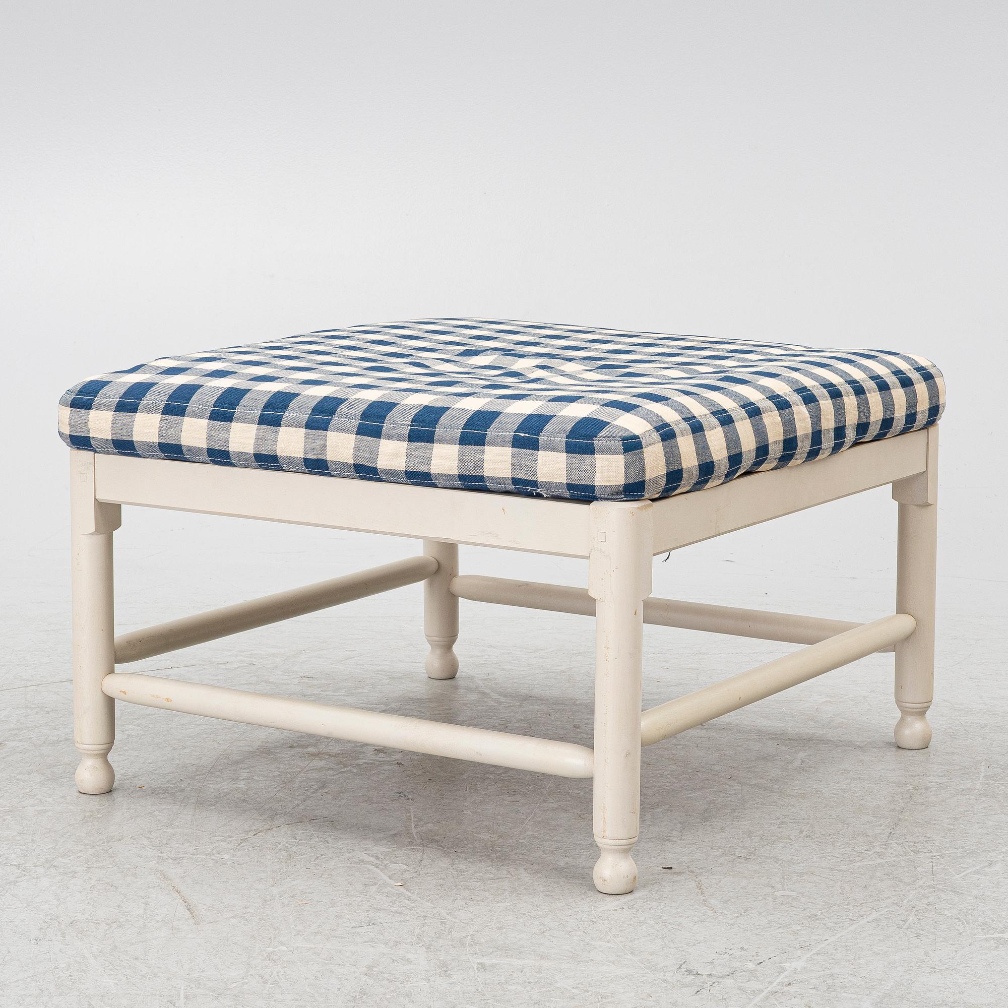 Fotpall, "Medevi Brunn", ur IKEAs 1700-talsserie, 1990-tal.