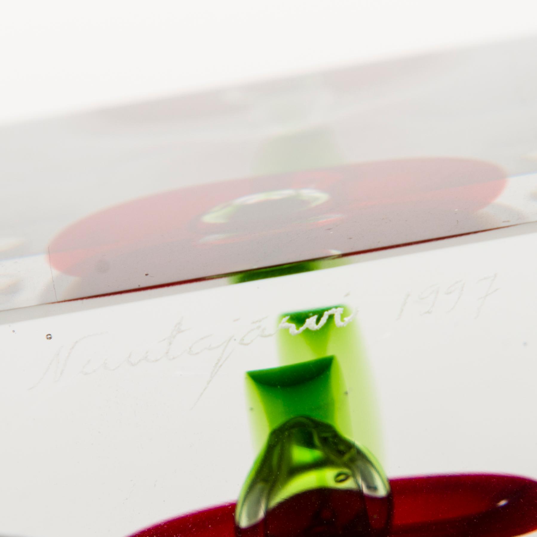 OIVA TOIKKA, AN ANNUAL CUBE, glass, signed Oiva Toikka Nuutajärvi 1997, numbered 373/2000.