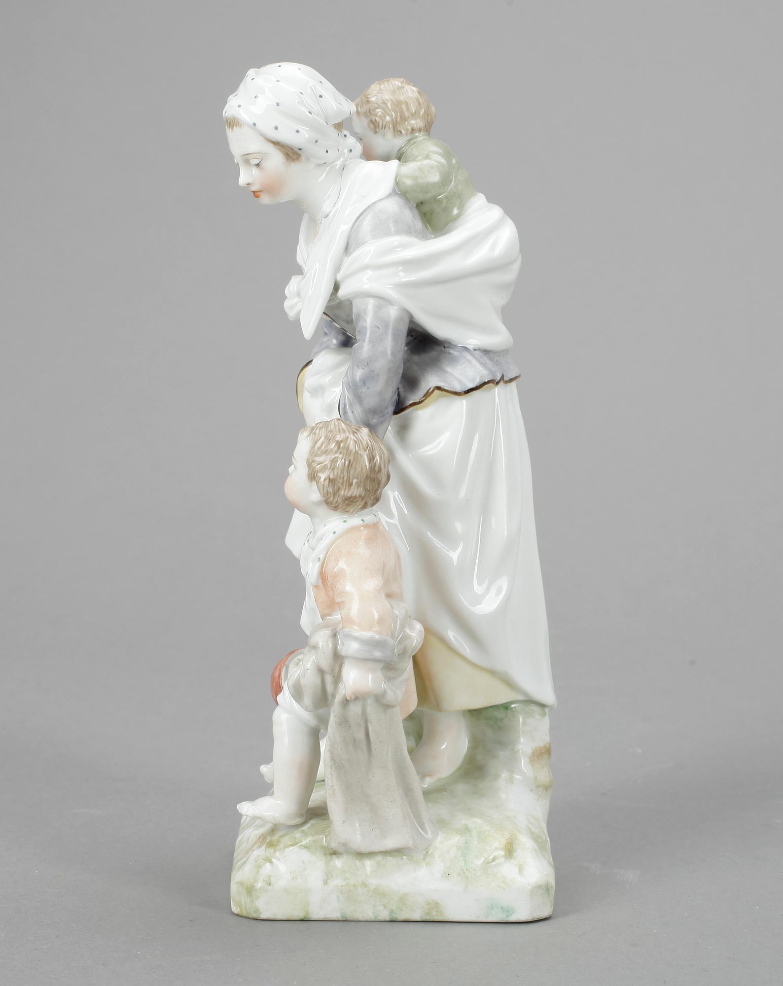 FIGURIN, porslin, Berlinliknande märke, omkr år 1900.