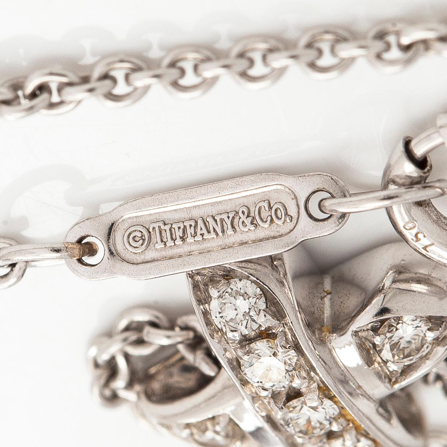 Tiffany & Co, kaulakoru "Cross Stitch", 18K valkokultaa ja timantteja.