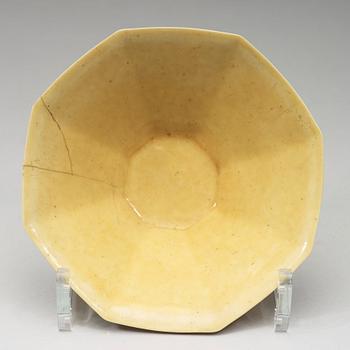 A yellow, green and aubergine glazed bisquit bowl, Qing dynasty, 18th Century.