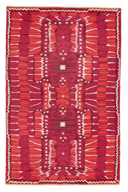 Barbro Nilsson, A CARPET, "Strålblomman, röd", flat weave, ca 313,5 x 200-202,5 cm, signed AB MMF BN.