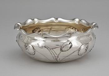 SKÅL, silver. A. Dragsted, Danmark, Jugend, 1900-talets första kvartal. Vikt 343 g.