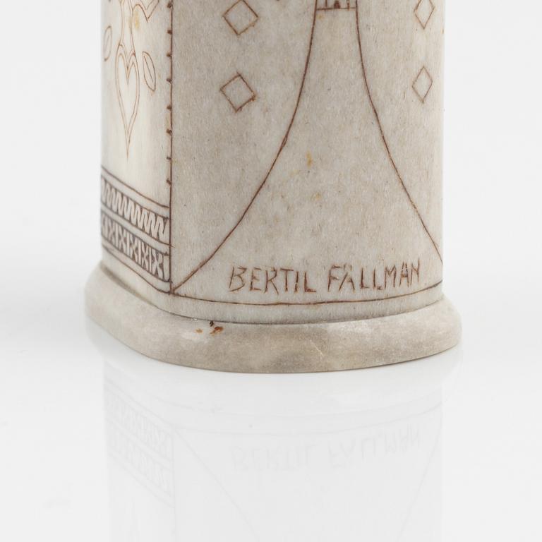 A reindeer horn container by Bertil Fällman, signed.