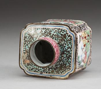 An enamelled 'European Subject' tea caddy, Qing dynasty, 18th Century.