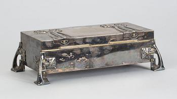 SMYCKESSKRIN, nysilver, jugend, 1900-talets början.