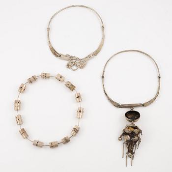 Lars Arby, tre collier, sterlingsilver, Göteborg bland annat 1982.