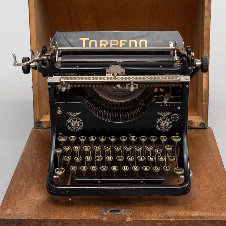 A Torpedo Type writer, first half of the 20th century.