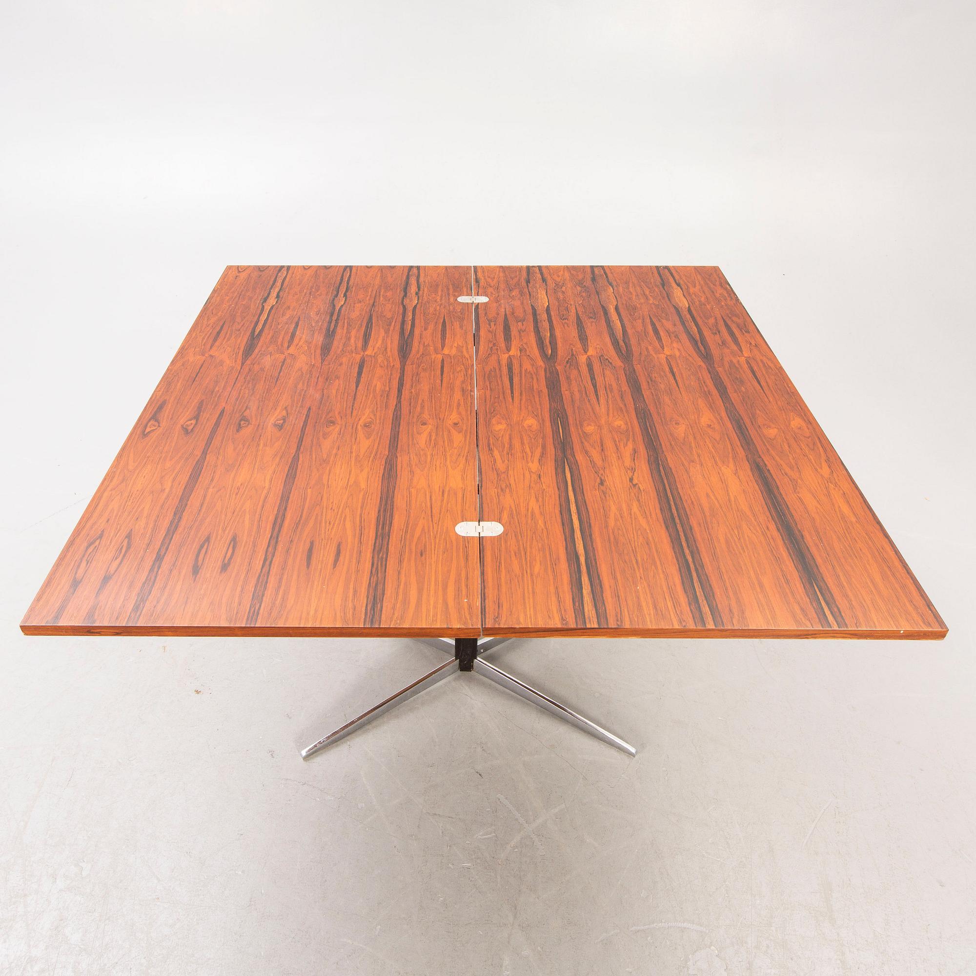 Wilhelm Renz, a 1960s jacaranda adjustable coffee table/dining table,