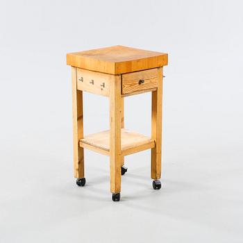 SLAKTARBÄNK / HUGGKUBBE, 1900-talets andra hälft.