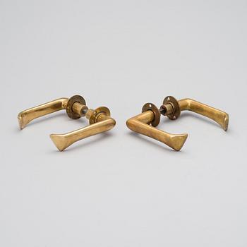 A PAIR OF DOOR HANDLES manufacturer Viljo Hirvonen, Valaistustyö, 1950s.