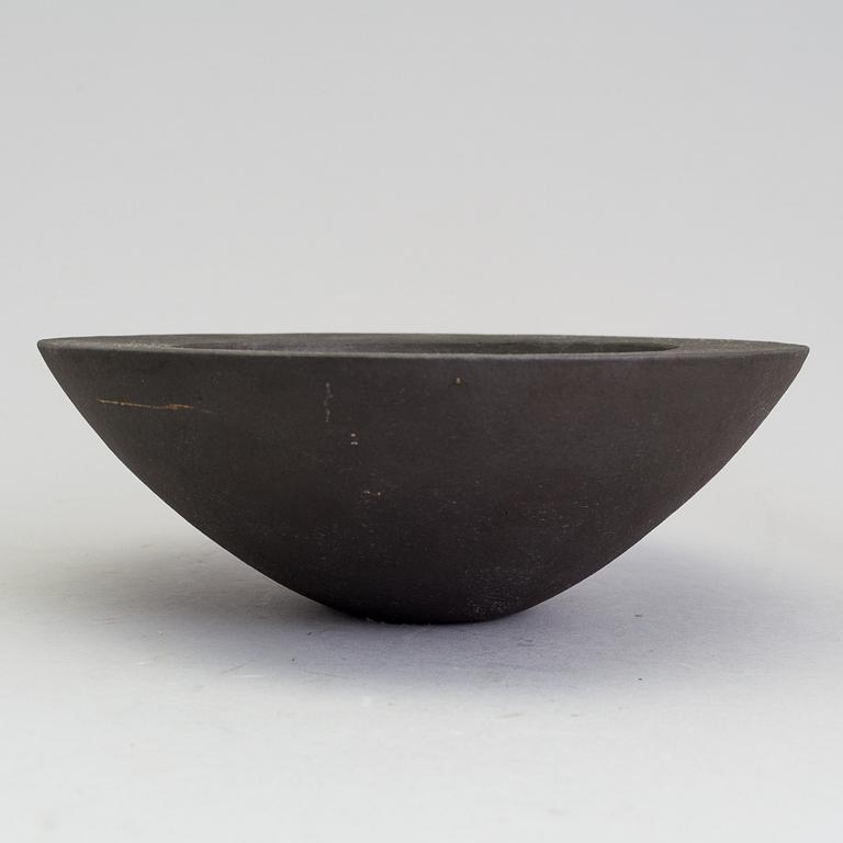 ANN JANSSON, kärl/skål, stengods, signerad, unik.