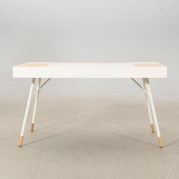 René Hougaard Desk "Cupertino" for BoConcept 21st century.