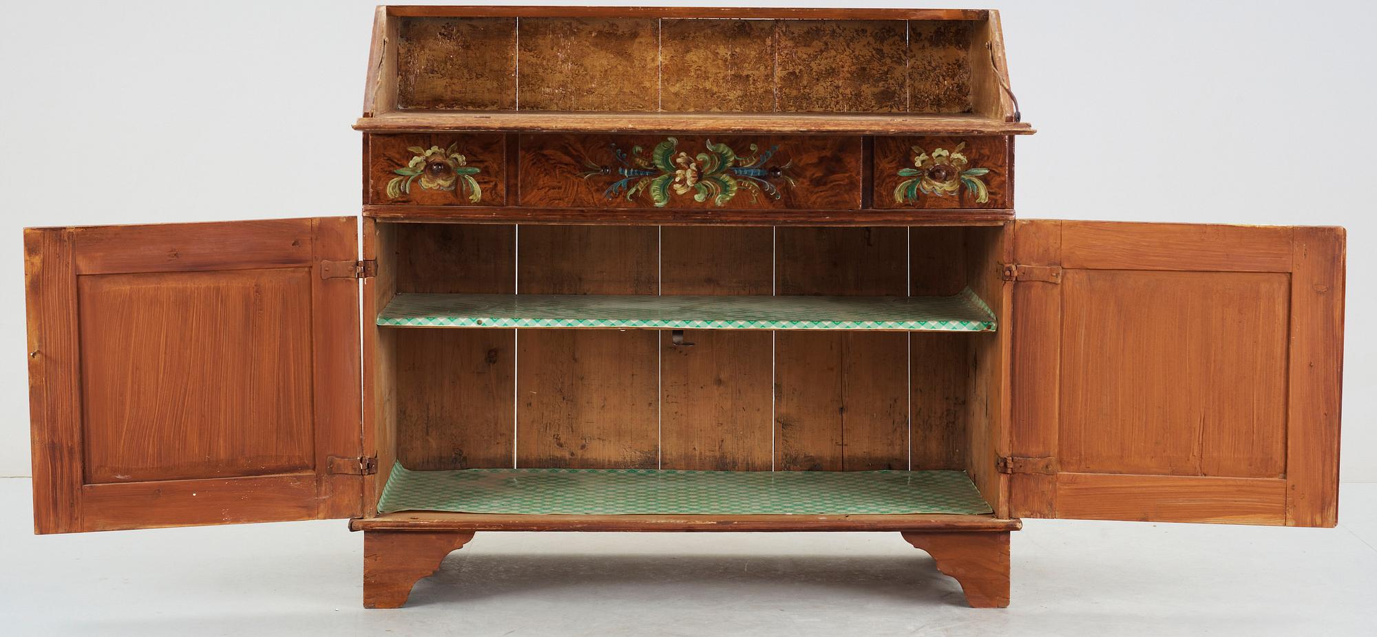 SKÄNK MED SKRIVKLAFF, 1800-tal.